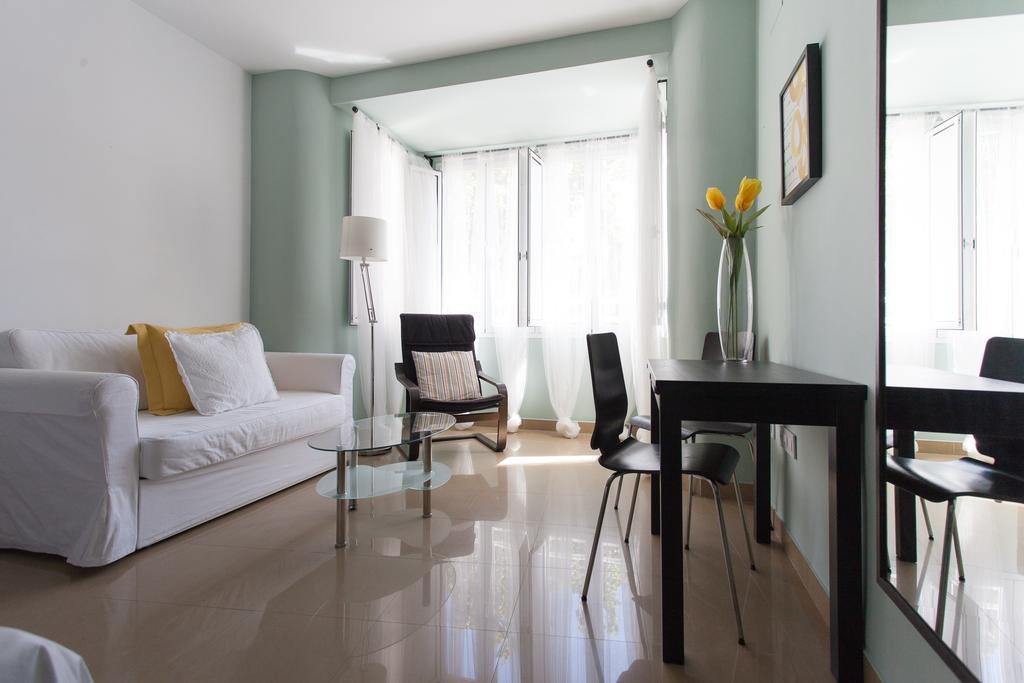 Apartamentos Edificio Constitucion Sevilla Pokoj fotografie