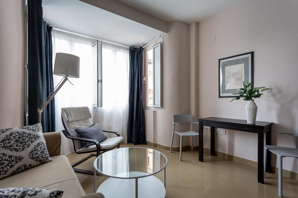 Apartamentos Edificio Constitucion Sevilla Exteriér fotografie